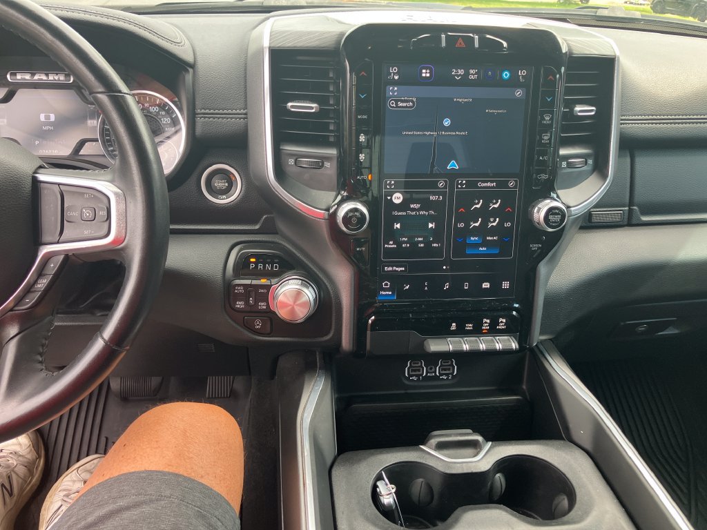 Used 2023 RAM 1500 Laramie AWD/4WD image 19