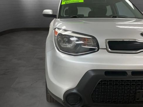 Used 2015 Kia Soul + FWD image 28