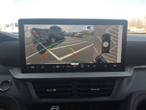 Used 2025 Ford Explorer ST image 32