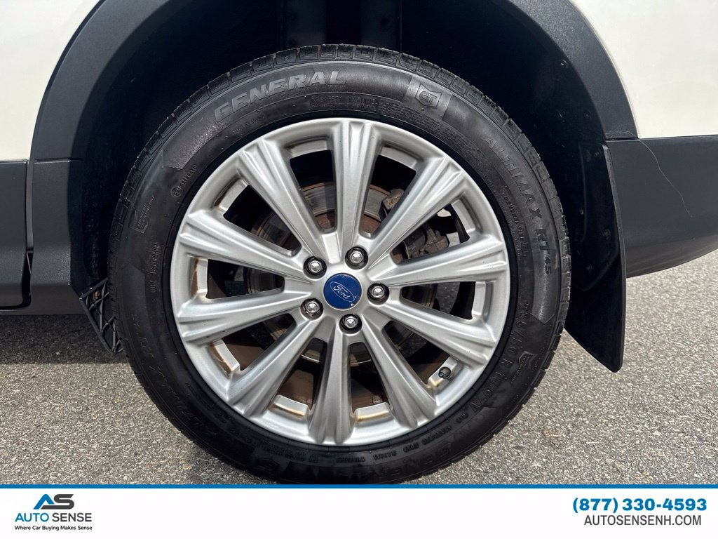 Used 2017 Ford Escape Titanium AWD/4WD image 26
