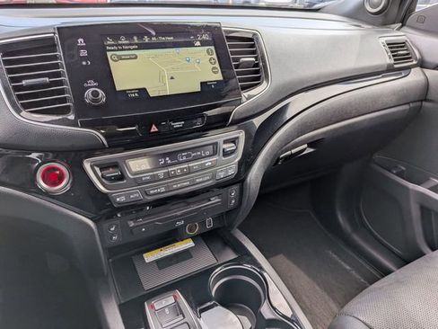 Used 2022 Honda Pilot Black Edition image 23