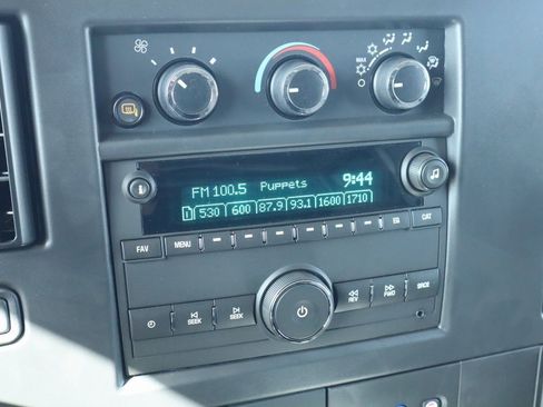 New 2025 GMC Savana 2500 Extended w/ Driver Convenience Package image 5