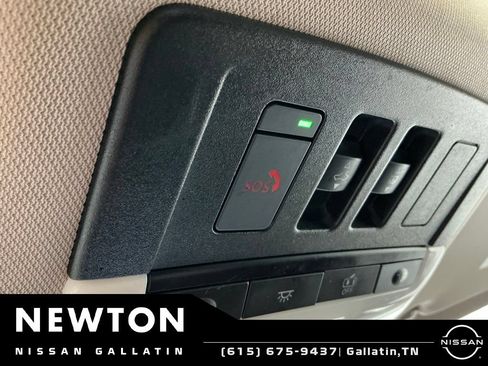 Used 2023 Nissan Rogue SV w/ SV Premium Package AWD/4WD image 30