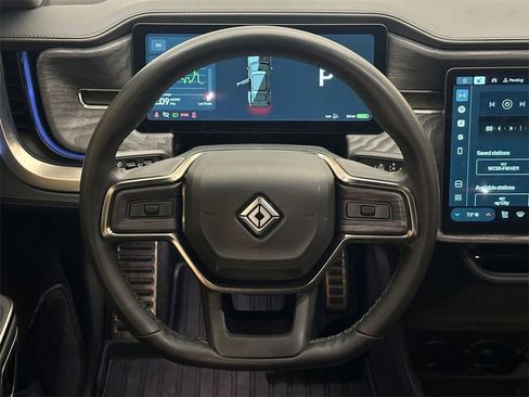 Used 2023 Rivian R1S Launch Edition image 20