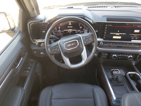 Used 2024 GMC Sierra 1500 SLT w/ SLT Premium Plus Package AWD/4WD image 18