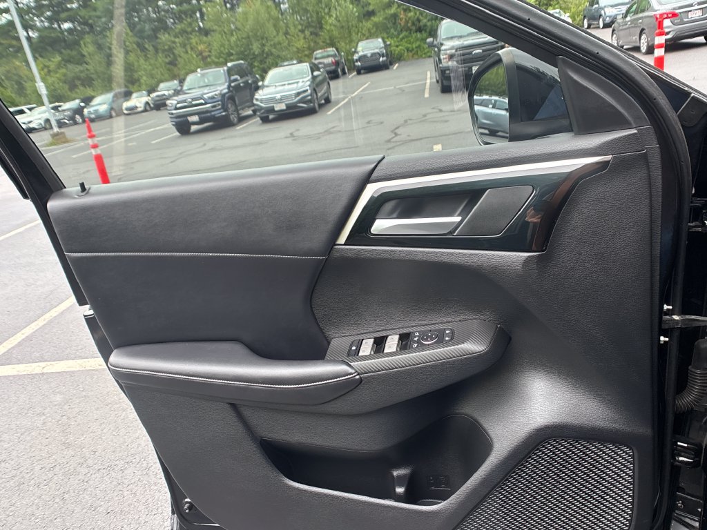 Used 2023 Mitsubishi Outlander SE AWD/4WD image 12