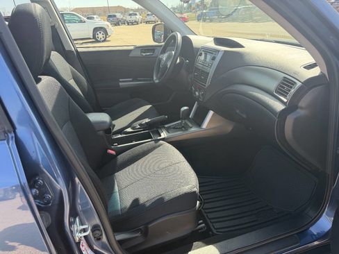 Used 2011 Subaru Forester 2.5X Premium w/ All-Weather Pkg image 14