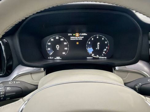 Used 2020 Volvo V60 T5 Cross Country image 30