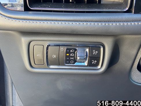 Used 2025 Lincoln Aviator AWD w/ Equipment Group 101A image 21