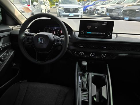 Used 2024 Honda Accord EX image 15