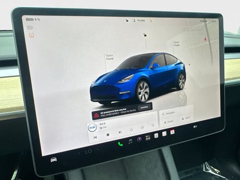 Used 2023 Tesla Model Y Long Range AWD/4WD image 64