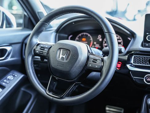 Used 2025 Honda Civic Sport image 21