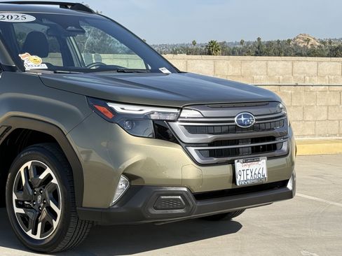 Used 2025 Subaru Forester Premium image 3