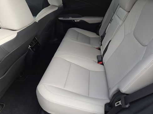 Certified 2025 Lexus RX 350 FWD image 30