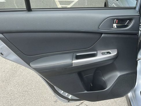 Used 2015 Subaru Crosstrek 2.0i Premium w/ Moonroof Package image 21