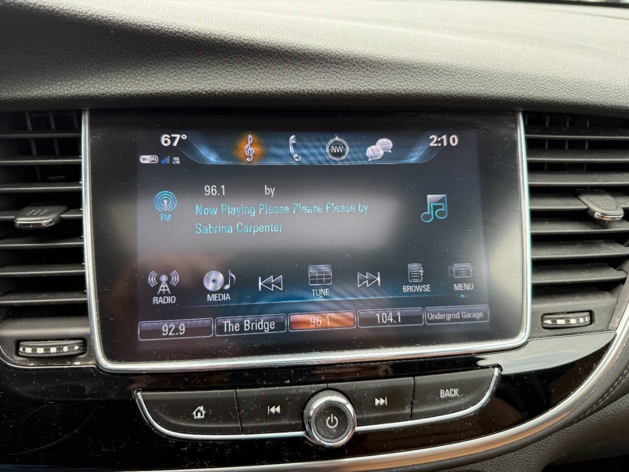 Used 2019 Buick Encore Essence w/ Experience Buick Package AWD/4WD image 20