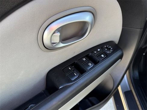 Used 2014 Kia Soul + image 15