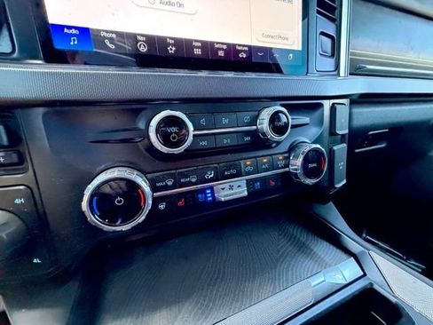 Used 2023 Ford F450 Platinum AWD/4WD image 10