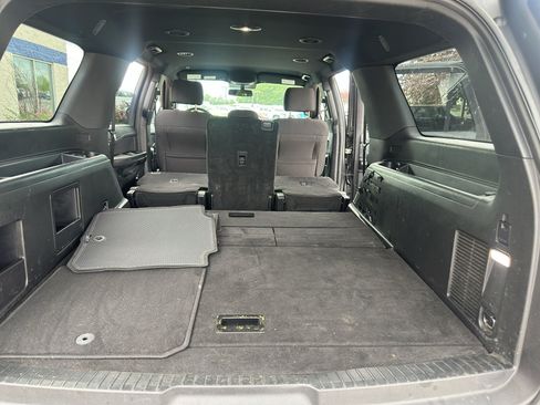 Used 2018 Ford Expedition Max XL AWD/4WD image 11