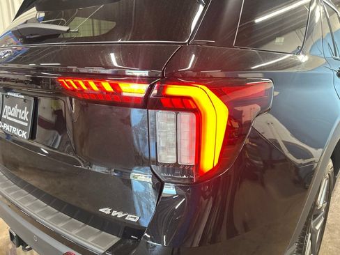 New 2026 Ford Explorer ST-Line w/ ST-Line Street Pack AWD/4WD image 12