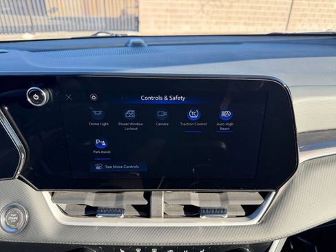 Used 2025 Chevrolet Equinox LT image 21