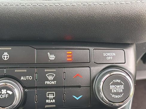 Used 2022 Dodge Durango GT AWD/4WD image 13