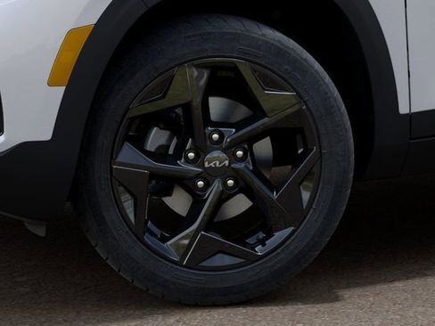 New 2026 Kia Seltos EX FWD image 9