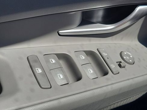 New 2026 Hyundai Elantra Sport FWD image 17
