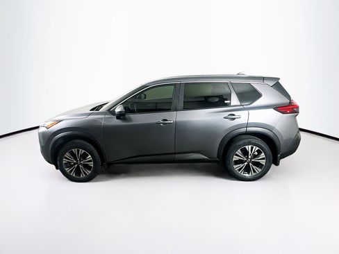 Used 2023 Nissan Rogue SV image 4