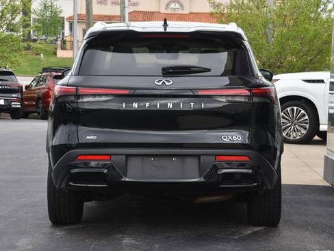 Certified 2023 INFINITI QX60 Luxe image 9