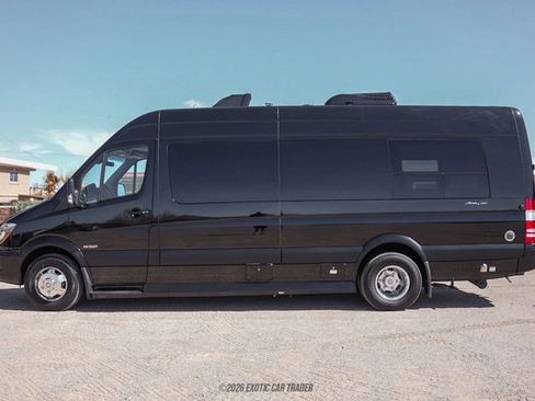 Used 2017 Mercedes-Benz Sprinter 3500 image 3