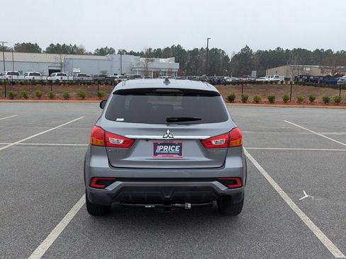 Used 2018 Mitsubishi Outlander Sport ES image 6