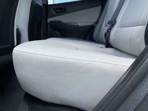 Used 2022 Hyundai Kona SEL FWD image 40
