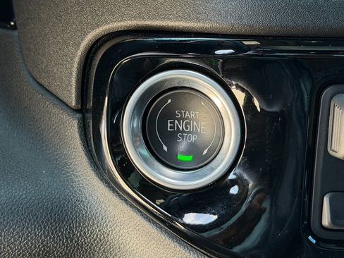 Certified 2025 Chevrolet Silverado 1500 High Country w/ Technology Package image 22