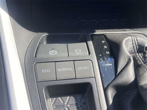 Used 2025 Toyota RAV4 LE image 23