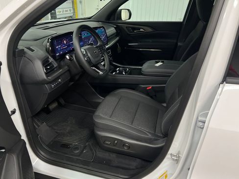 New 2026 Chevrolet Traverse LT w/ Midnight/Sport Edition AWD/4WD image 12