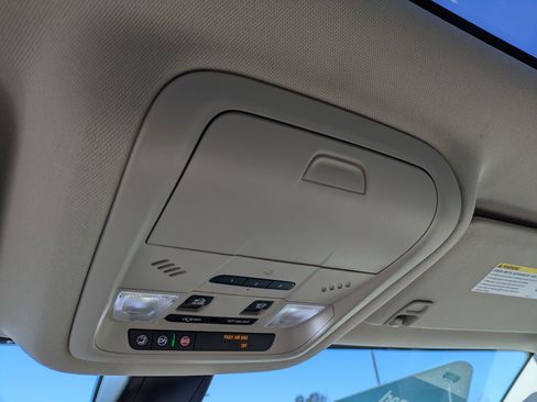 Used 2019 GMC Acadia Denali w/ LPO, Floor Liner Package image 27