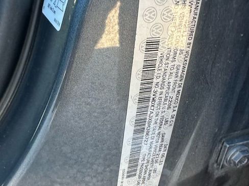 Used 2011 Volkswagen Jetta SE image 46