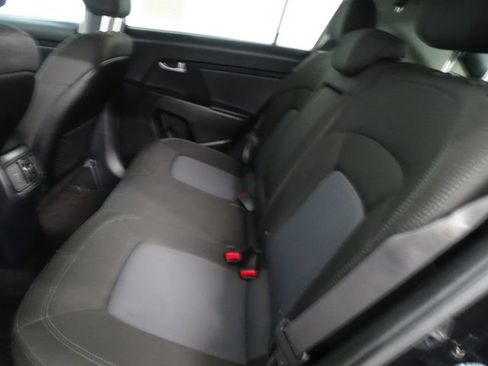 Used 2015 Kia Sportage LX FWD image 3