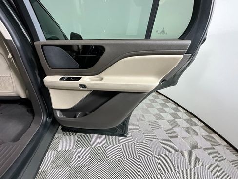 Certified 2023 Lincoln Aviator 2WD w/ Premium Package image 25