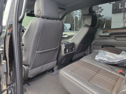 Used 2024 Chevrolet Silverado 2500 High Country image 23