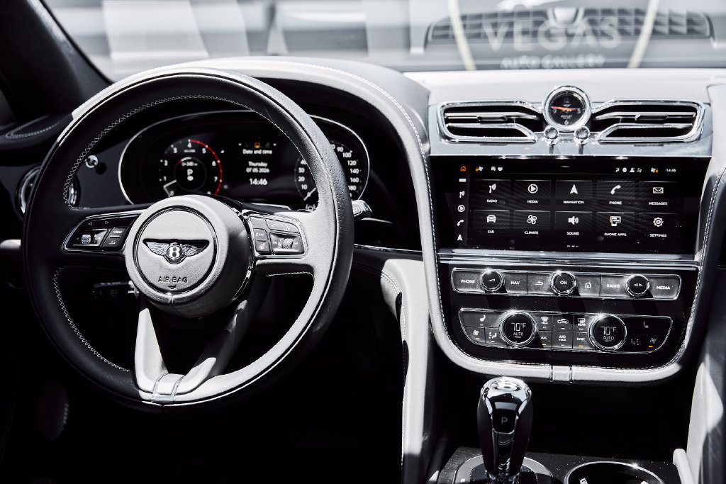 Used 2024 Bentley Bentayga AWD/4WD image 51
