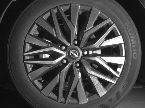 Used 2025 Nissan Altima 2.5 SV image 12