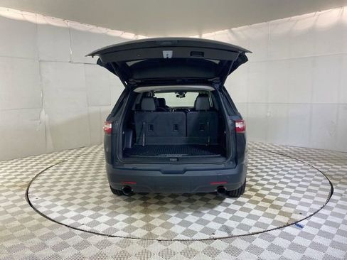 Used 2019 Chevrolet Traverse LT FWD image 31