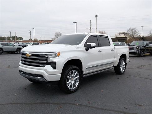 Used 2025 Chevrolet Silverado 1500 High Country w/ High Country Premium Package image 7
