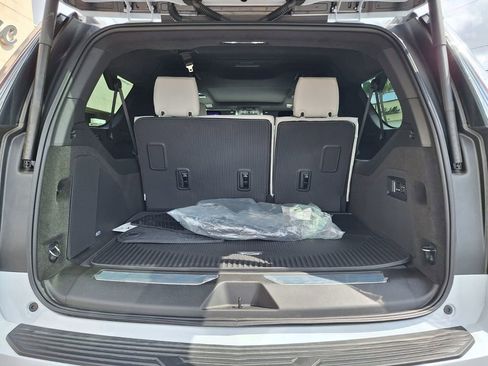 New 2026 Cadillac Escalade ESV Platinum Sport w/ LPO, ONYX Package AWD/4WD image 30