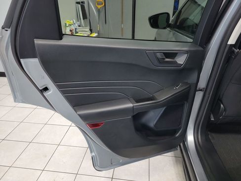 Used 2022 Ford Escape SE w/ Convenience Package image 32