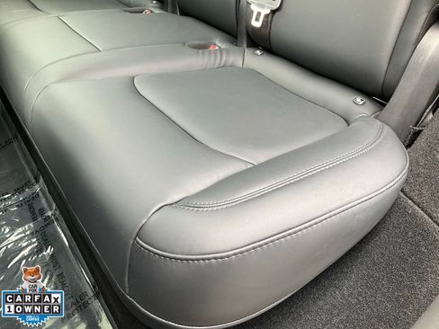Used 2023 Tesla Model Y Long Range AWD/4WD image 29