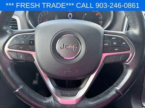 Used 2019 Jeep Grand Cherokee Laredo RWD image 18