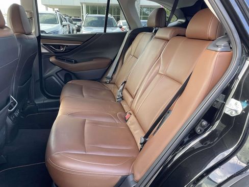 Used 2022 Subaru Outback Touring w/ Popular Package #2 AWD/4WD image 3